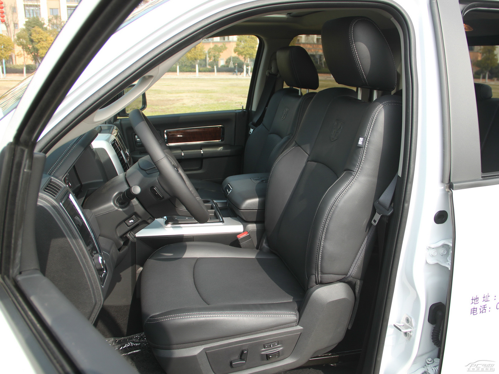 道奇RAM Trucks內(nèi)飾高清大圖