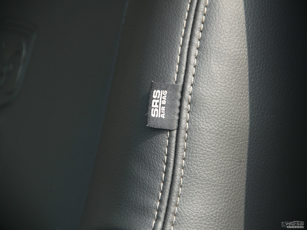 ɫRAM Trucks΃DƬ