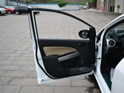 2012款 三廂炫動 1.3L 手動標(biāo)準(zhǔn)版 2012款 三廂炫動 1.3L 手動標(biāo)準(zhǔn)版