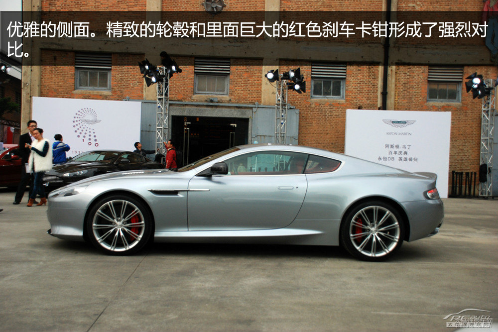 DB9DƬ