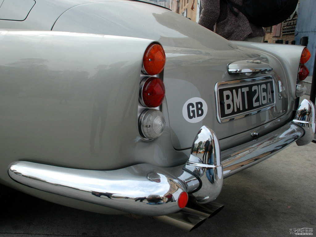 DB5^DƬ