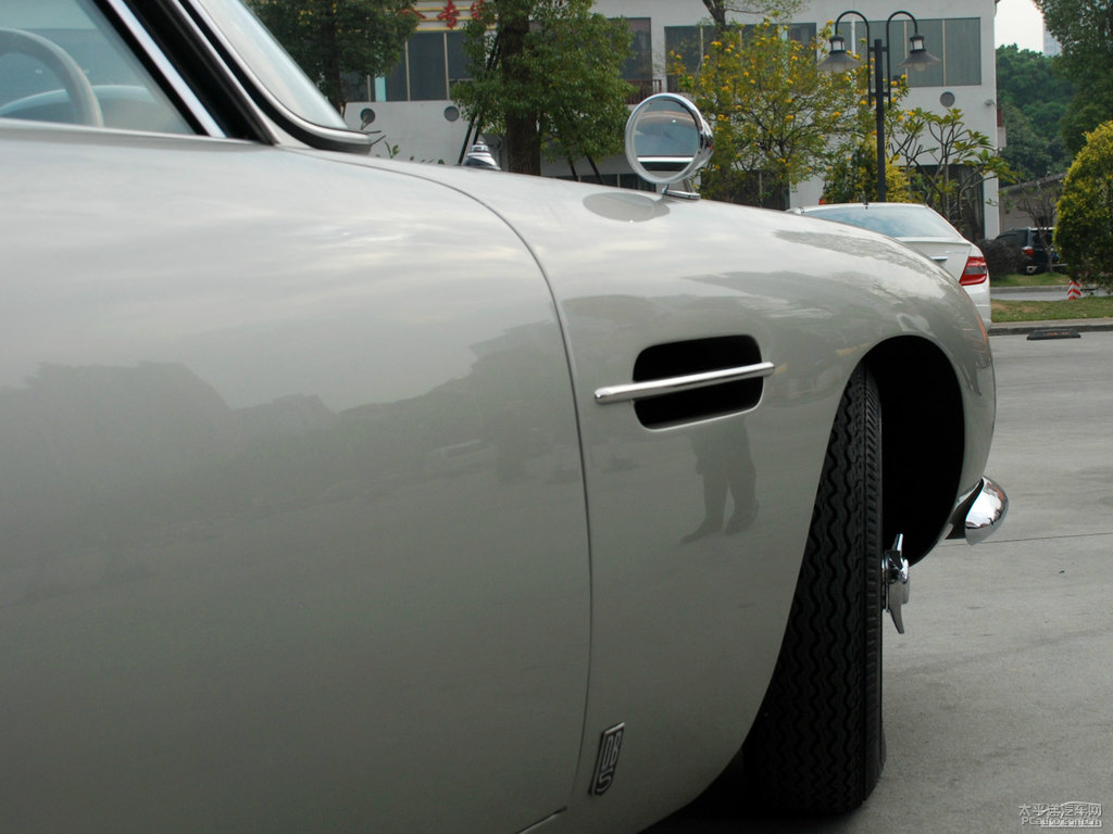 DB5܇^DƬ