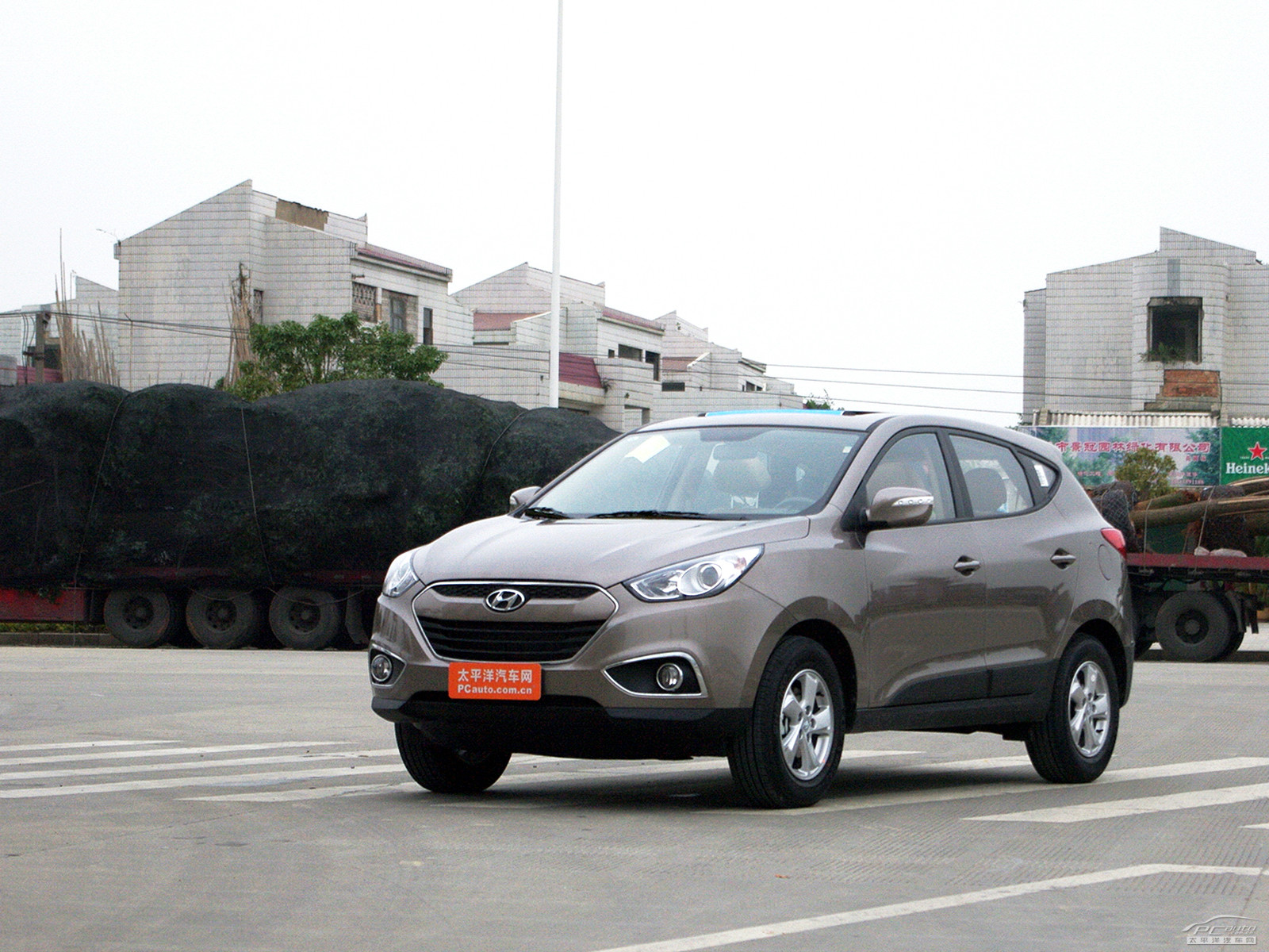 北京現(xiàn)代ix35外觀高清大圖
