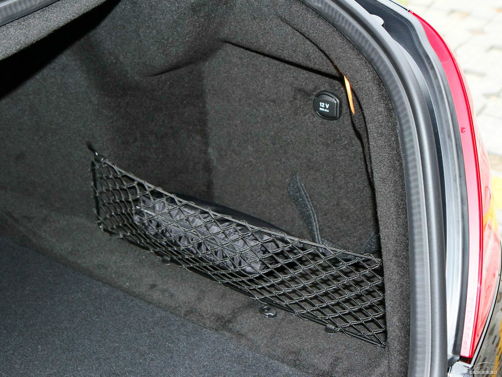 奔馳S級空間高清大圖