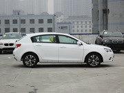 2013款 兩廂 1.8L CVT尊貴型 2013款 兩廂 1.8L CVT尊貴型