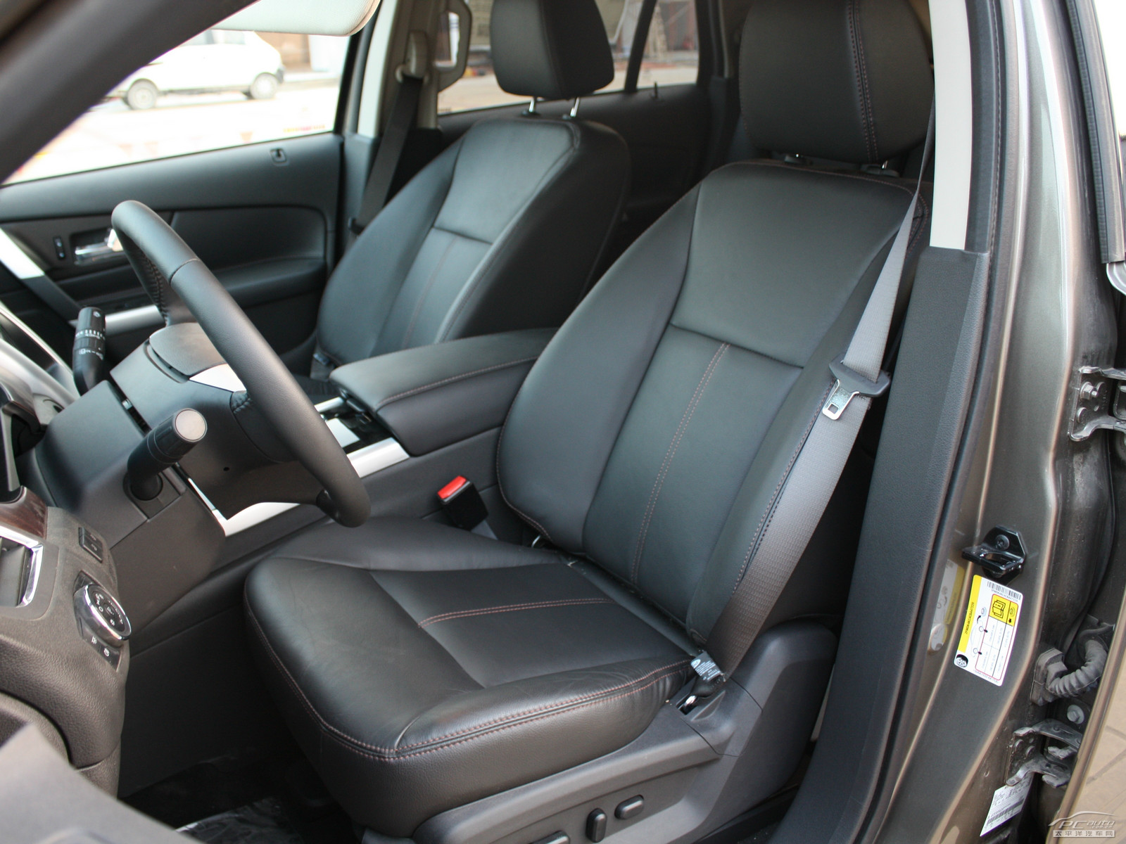 銳界(進(jìn)口)內(nèi)飾高清大圖