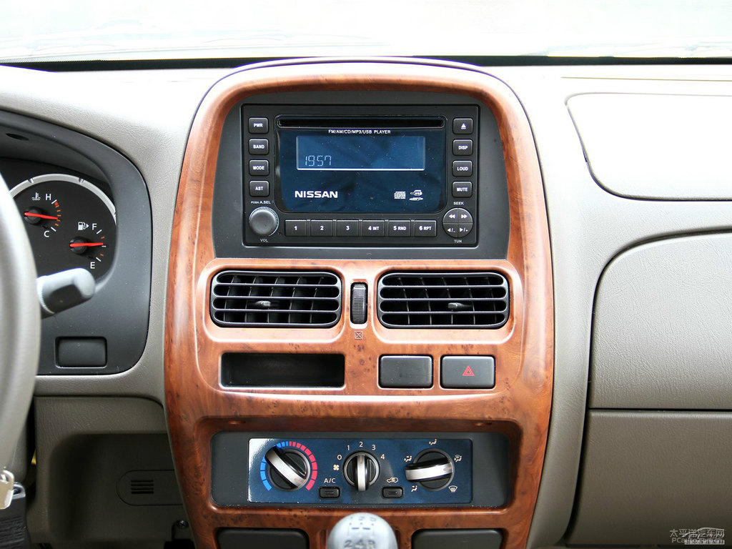 ɫծa(chn)D22п؃(ni)DƬ