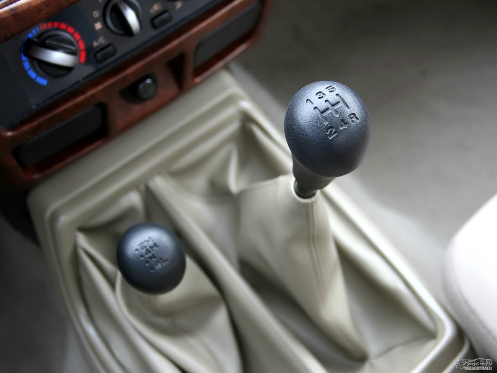 ɫծa(chn)D22п؃(ni)DƬ