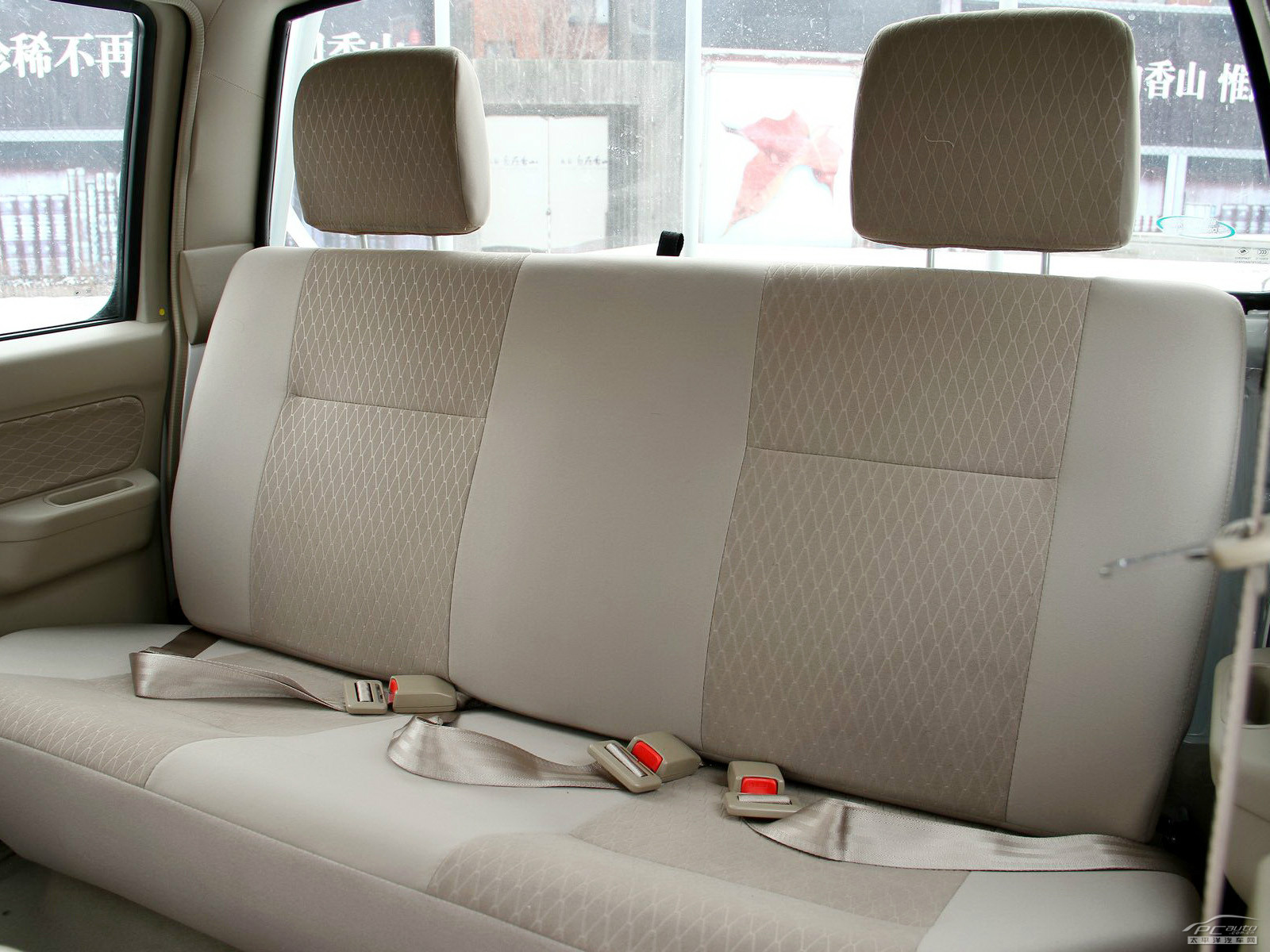 日產(chǎn)D22內(nèi)飾高清大圖