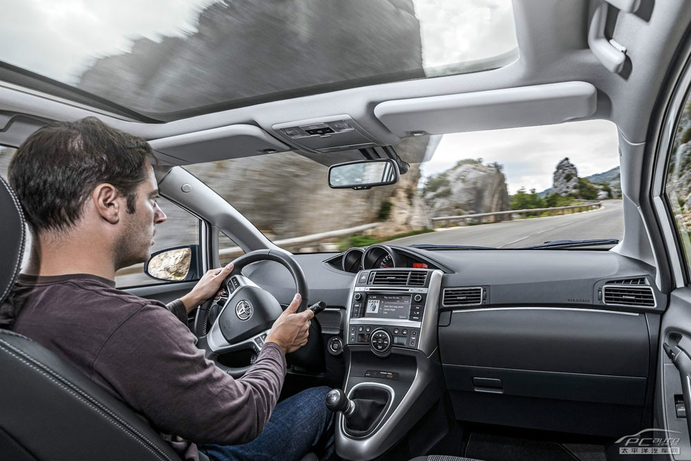 豐田Verso圖解高清大圖