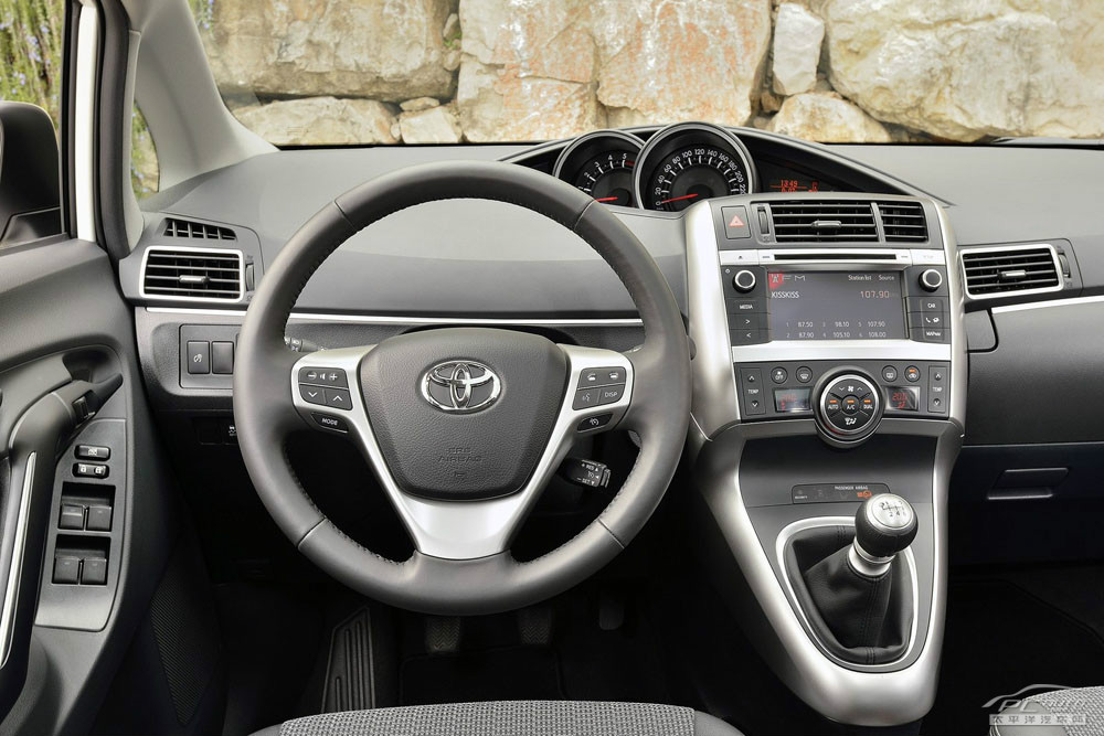 豐田Verso圖解高清大圖