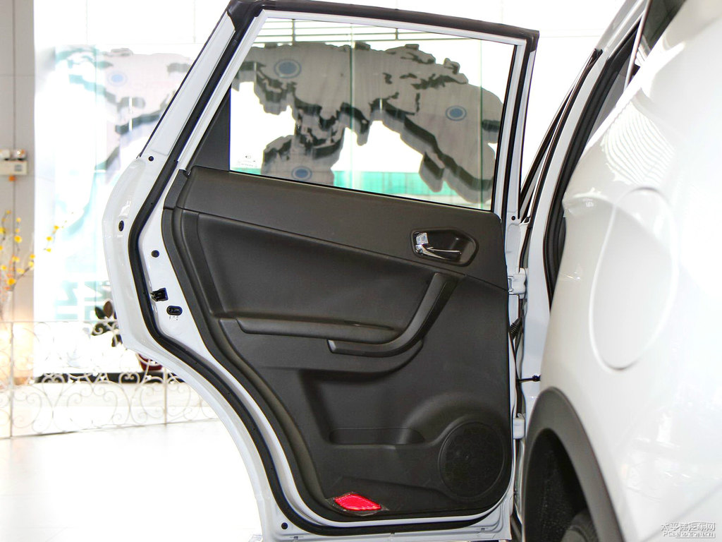象牙白傳祺GS5車廂內(nèi)飾圖片
