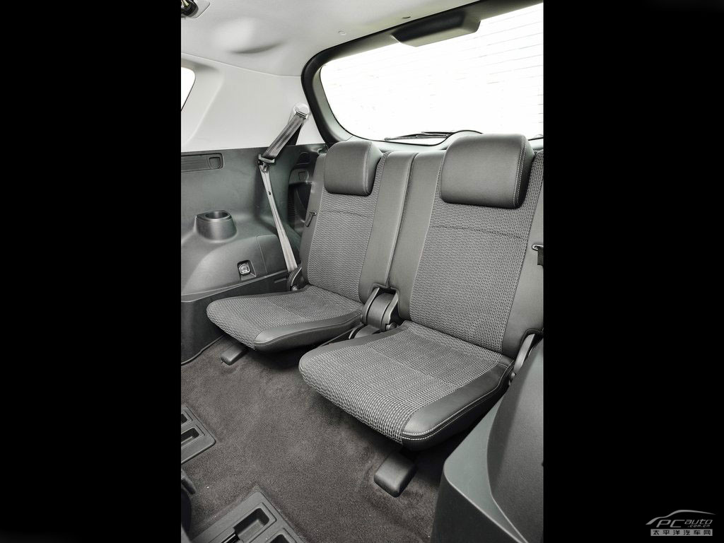 豐田Verso內(nèi)飾高清大圖