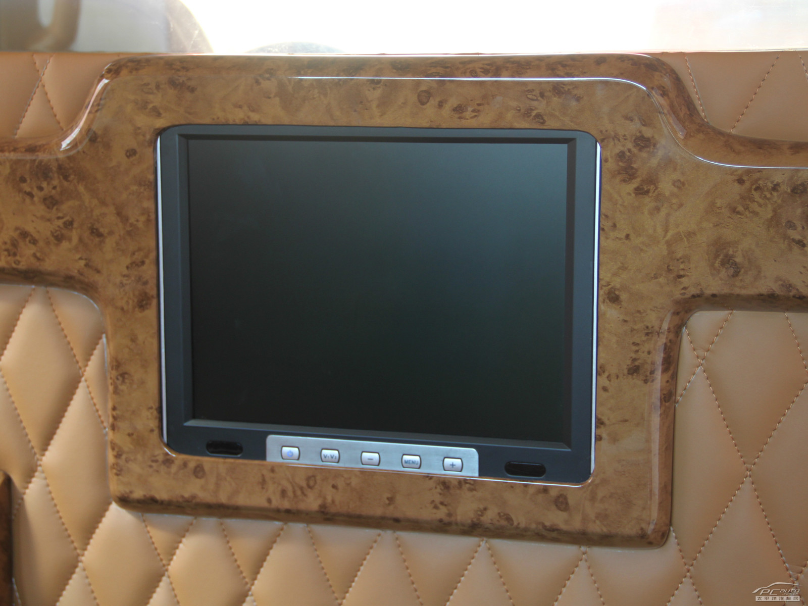 吉利英倫TX4內(nèi)飾高清大圖