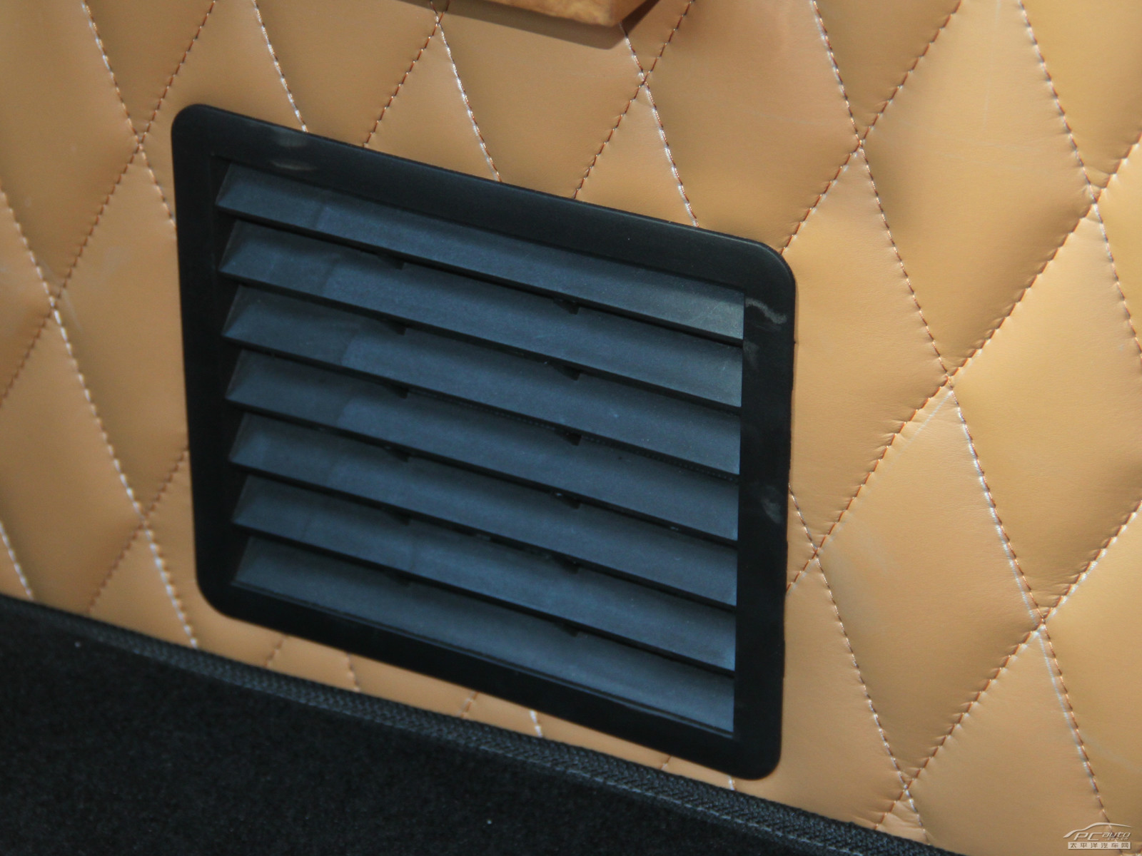 吉利英倫TX4內(nèi)飾高清大圖