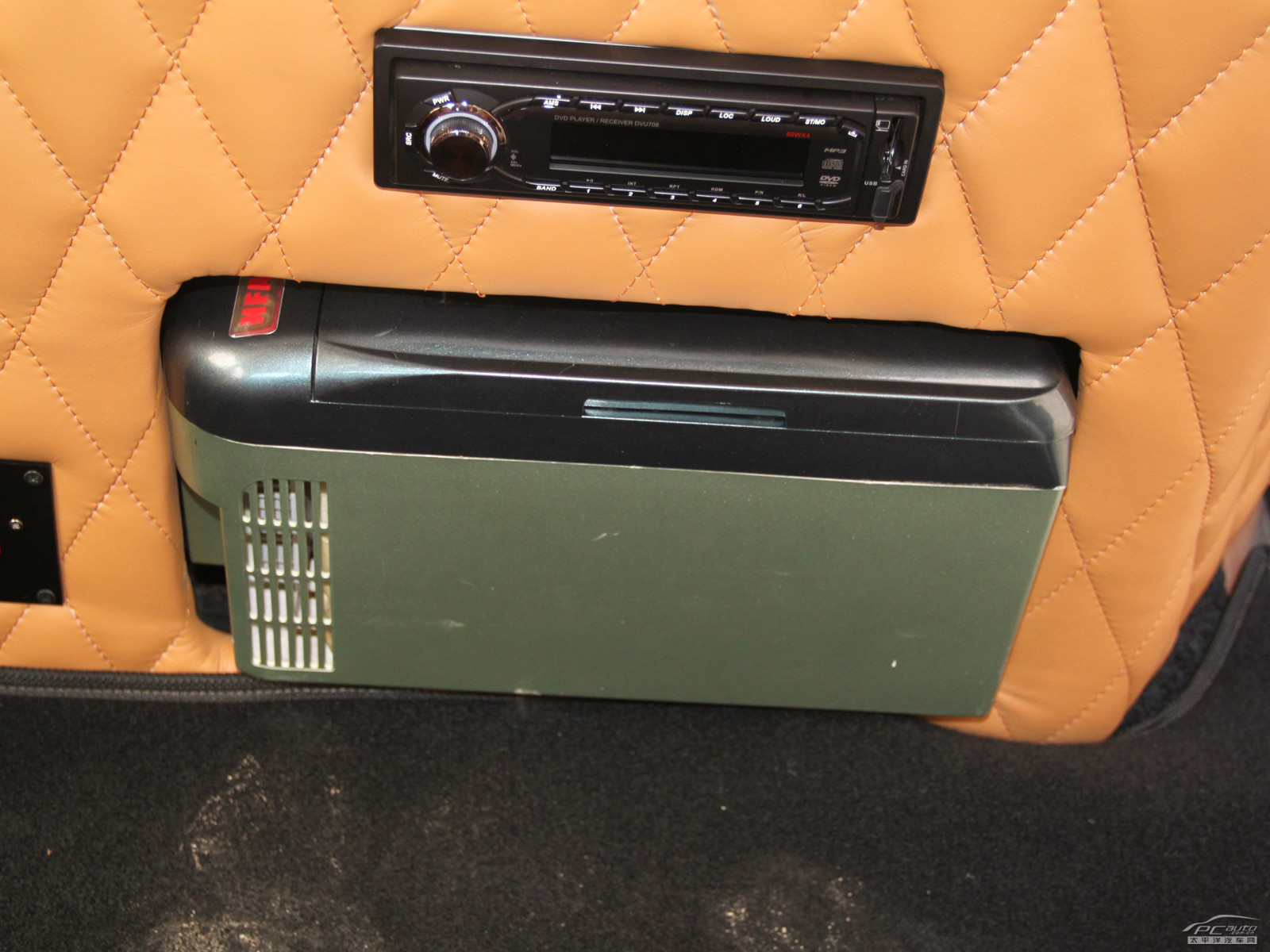 吉利英倫TX4內(nèi)飾高清大圖