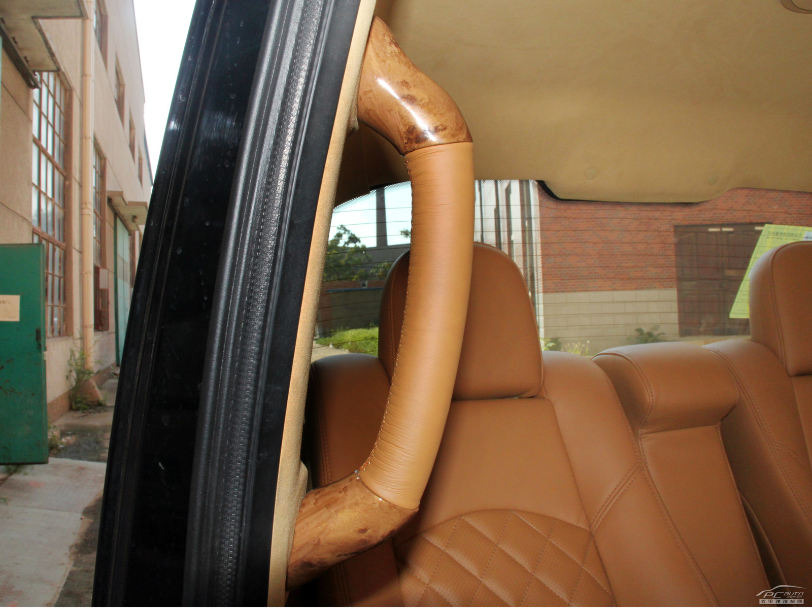 吉利英倫TX4內(nèi)飾高清大圖