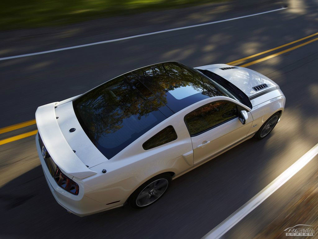 ܰ׸Mustang^DƬ