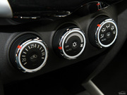 2012款 2.0L 兩驅(qū)豪華型 2012款 2.0L 兩驅(qū)豪華型