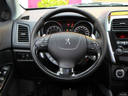 2012款 2.0L 兩驅(qū)豪華型 2012款 2.0L 兩驅(qū)豪華型