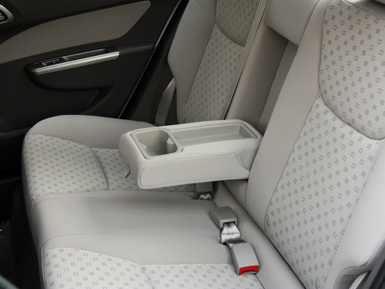 寶駿630空間高清大圖