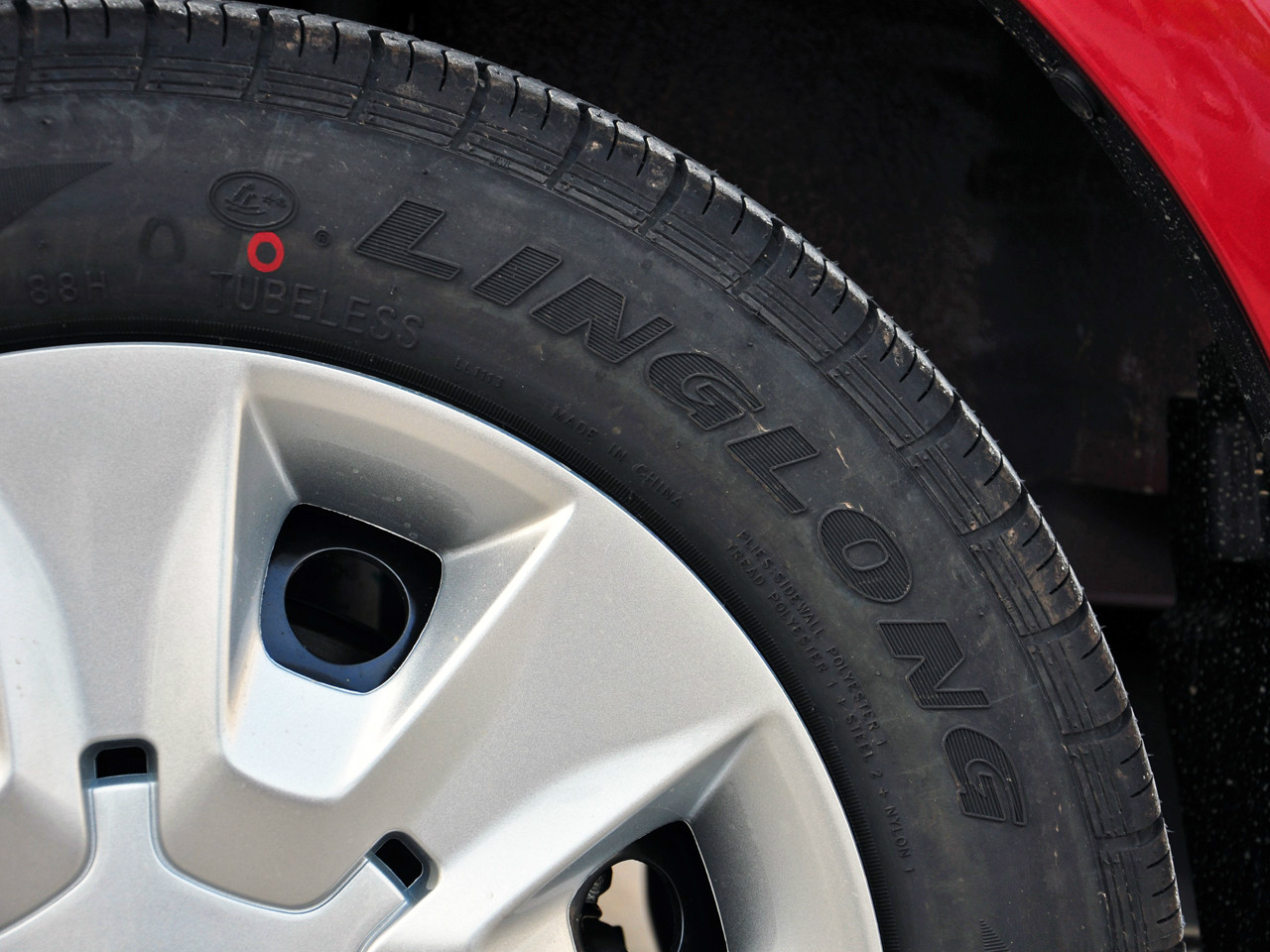 寶駿630細節(jié)高清大圖