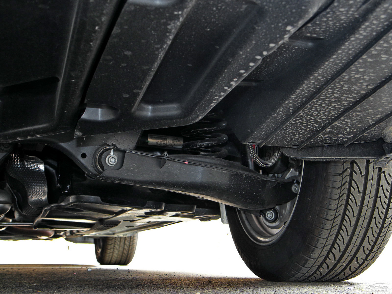 奔馳C級(jí)細(xì)節(jié)高清大圖