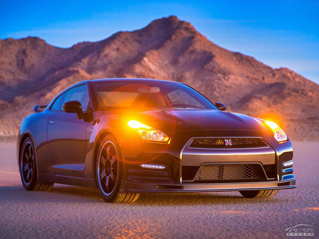 日產(chǎn)GT-R外觀高清大圖