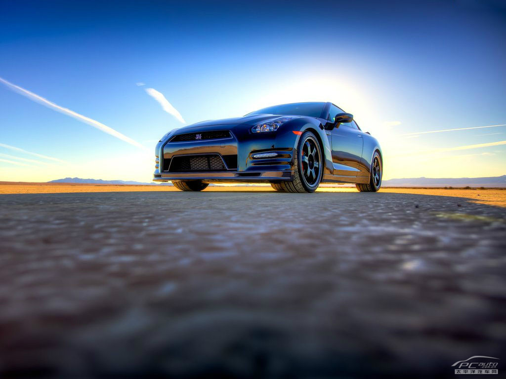 日產(chǎn)GT-R外觀高清大圖