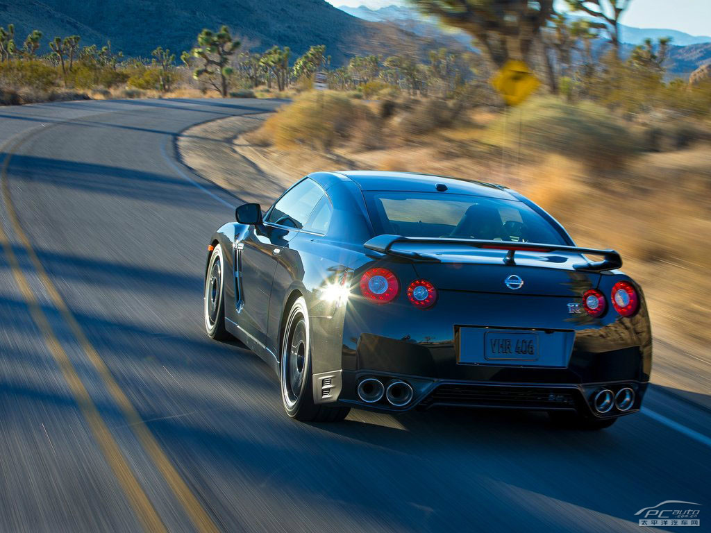 日產(chǎn)GT-R外觀高清大圖