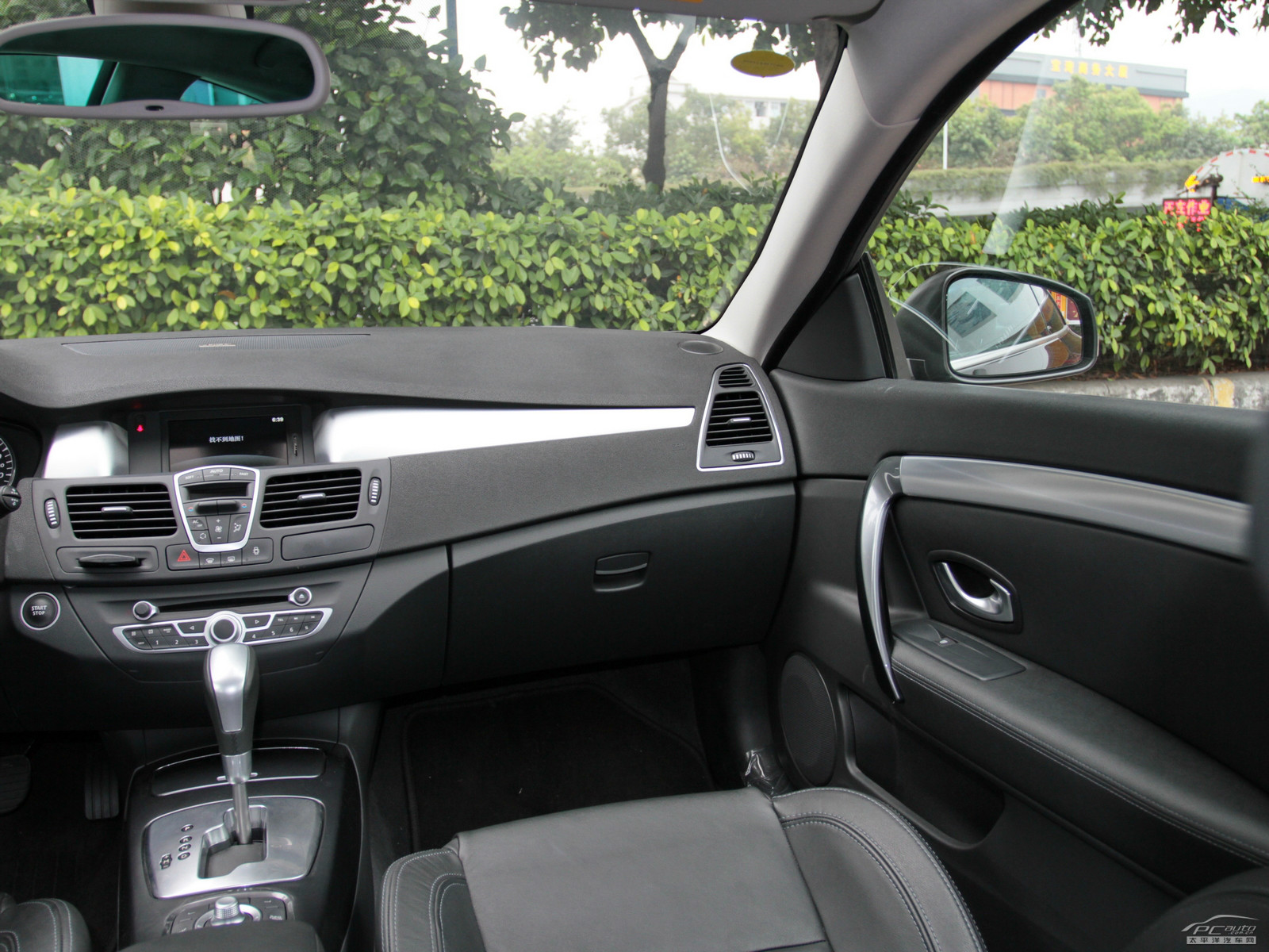 拉古那內(nèi)飾高清大圖