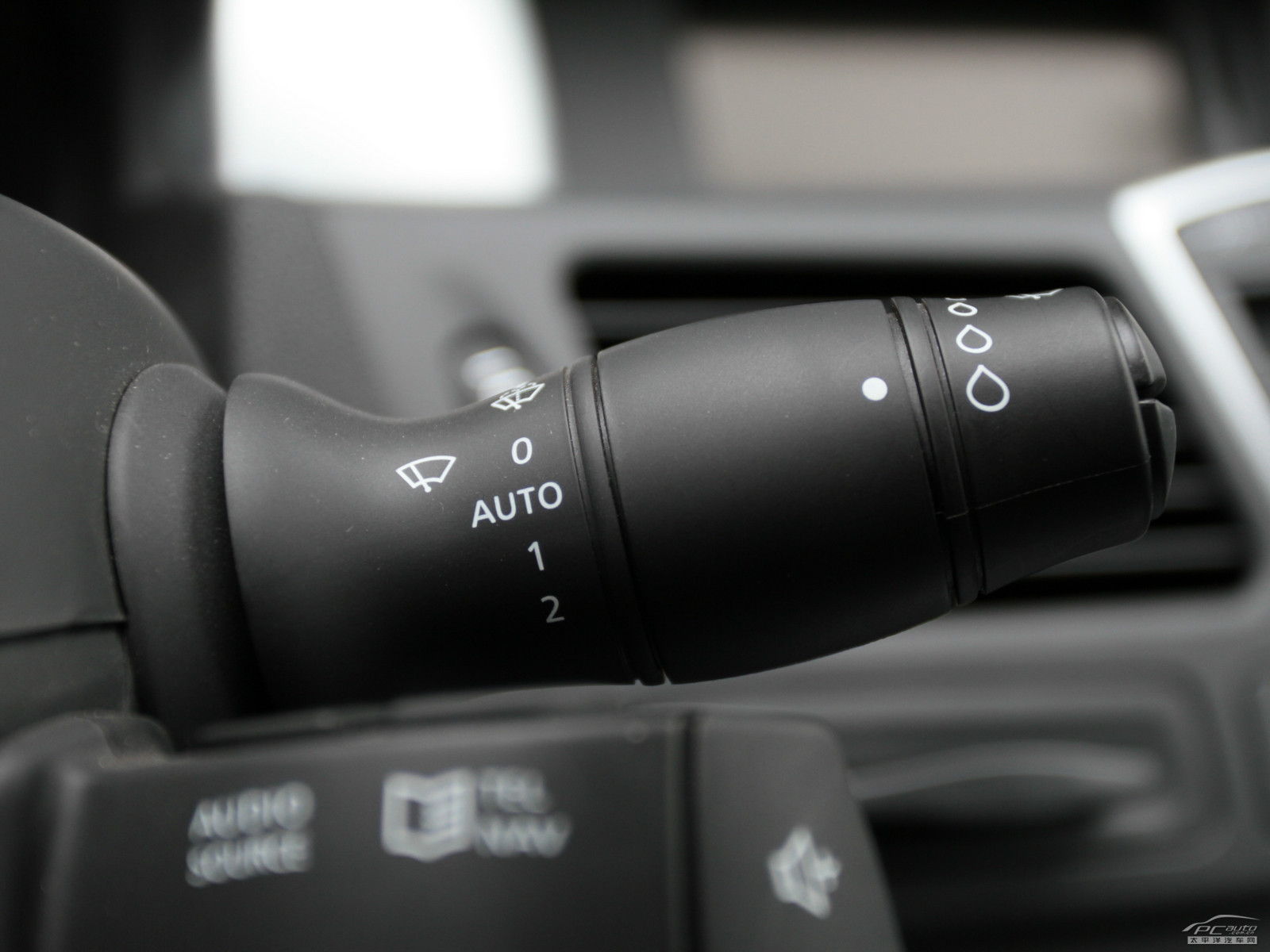 拉古那內(nèi)飾高清大圖