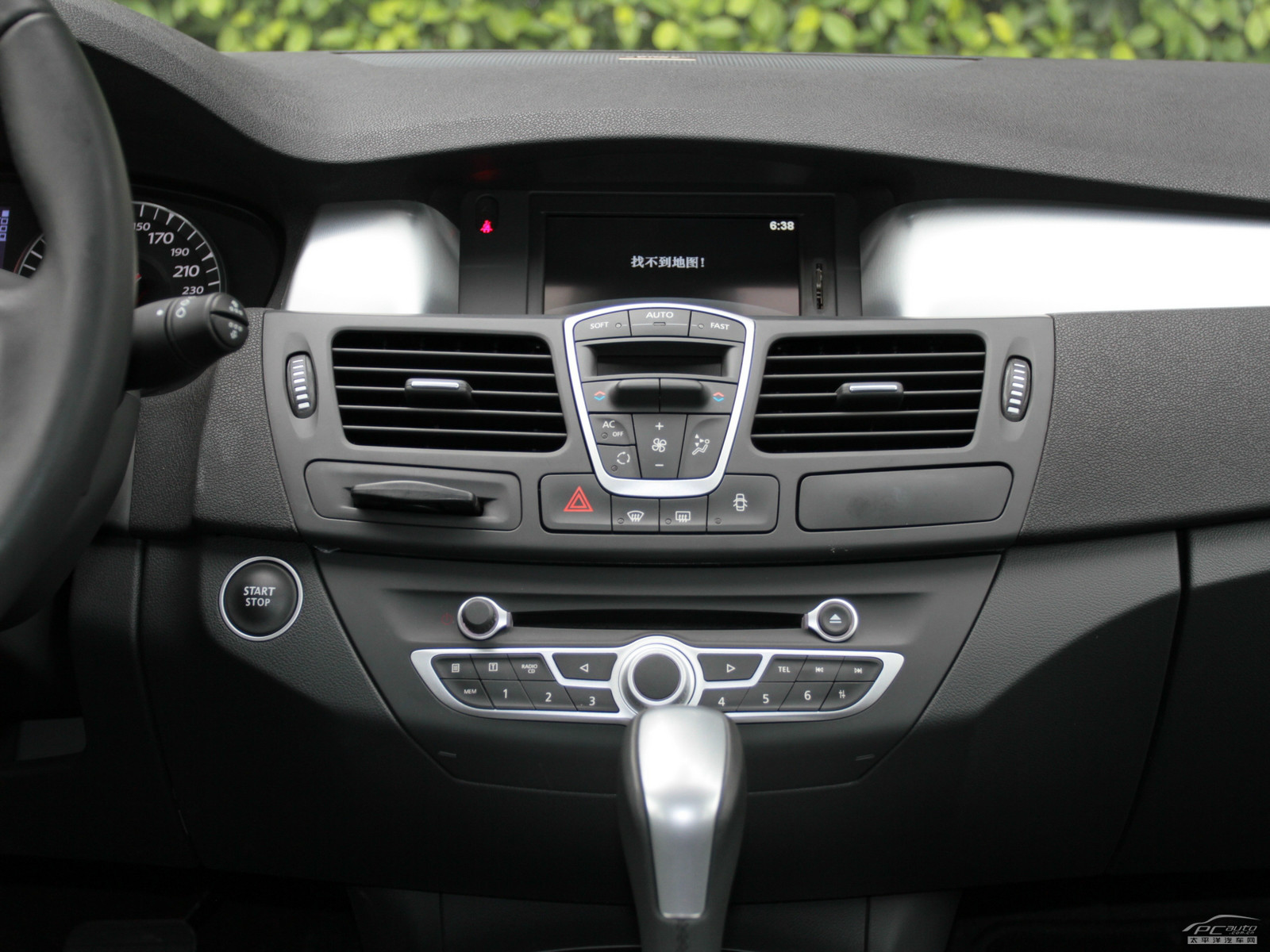 拉古那內(nèi)飾高清大圖