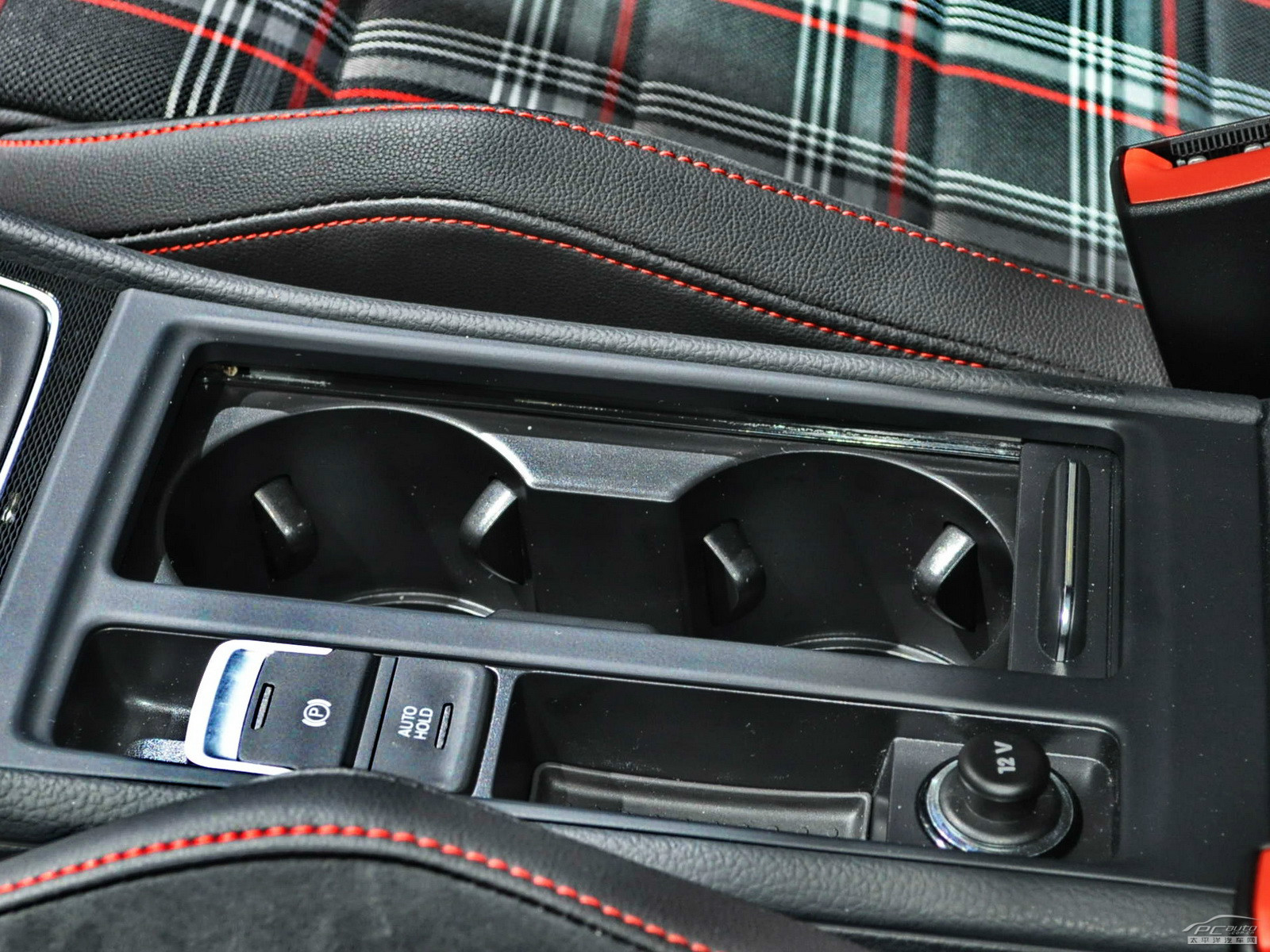 高爾夫(進口)內(nèi)飾高清大圖