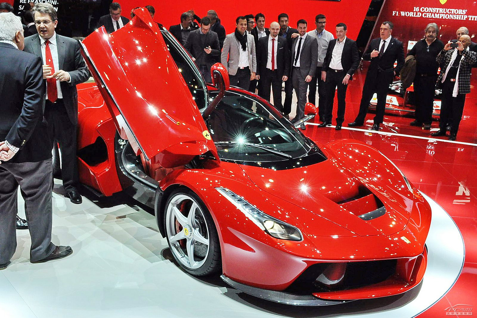 法拉利LaFerrari外觀高清大圖