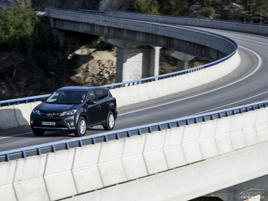 豐田RAV4(海外)外觀高清大圖