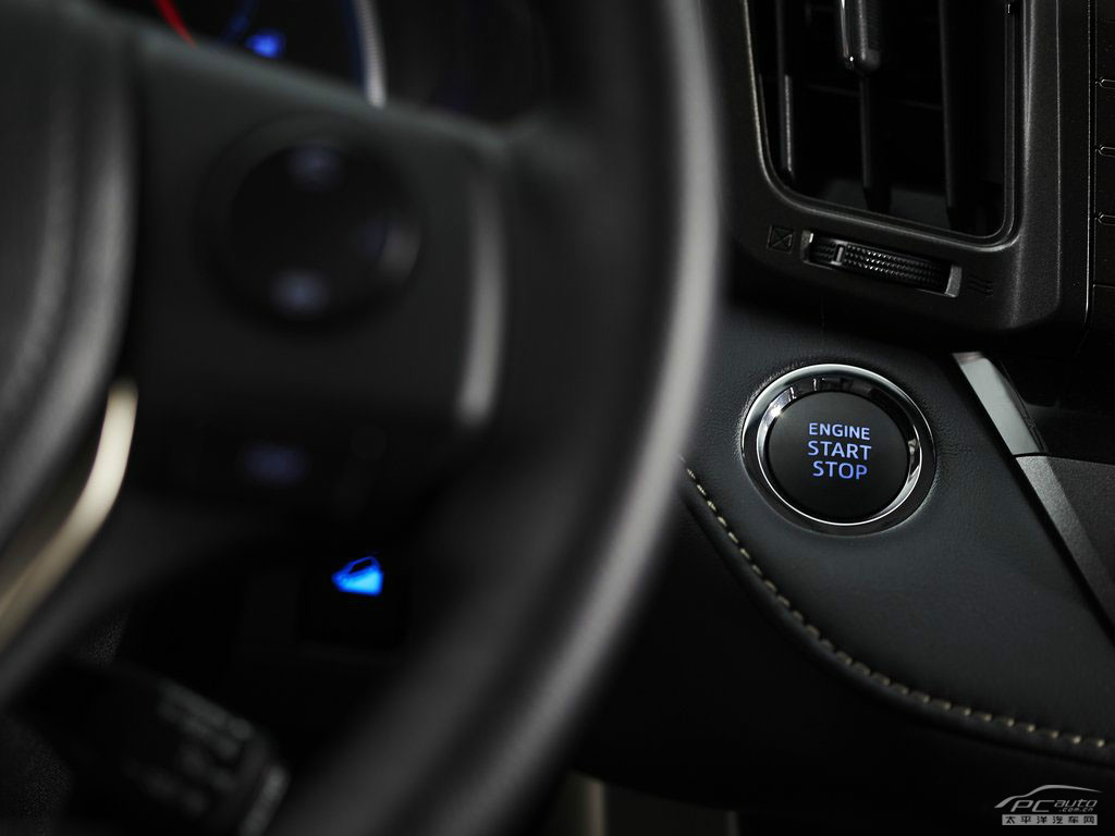 豐田RAV4(海外)內(nèi)飾高清大圖