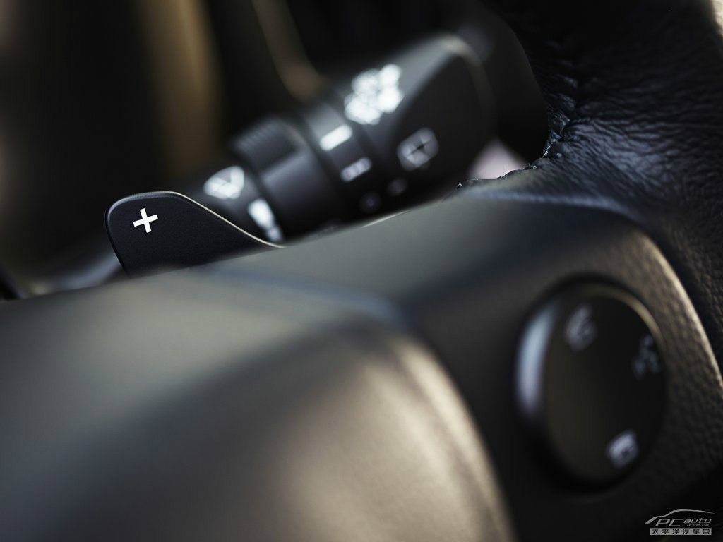 豐田RAV4(海外)內(nèi)飾高清大圖