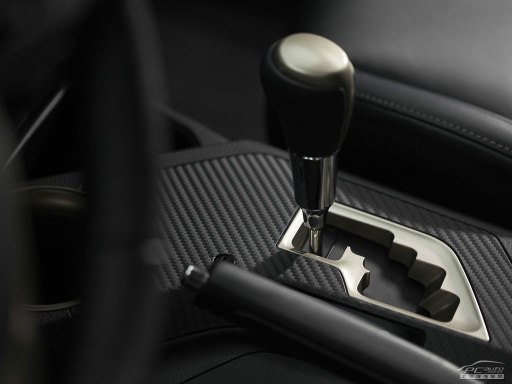 豐田RAV4(海外)內(nèi)飾高清大圖