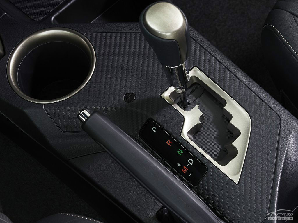 豐田RAV4(海外)內(nèi)飾高清大圖