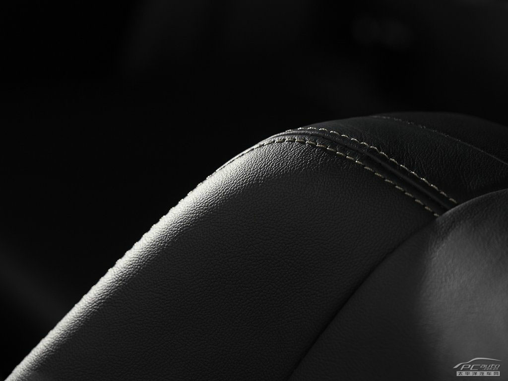 豐田RAV4(海外)內(nèi)飾高清大圖