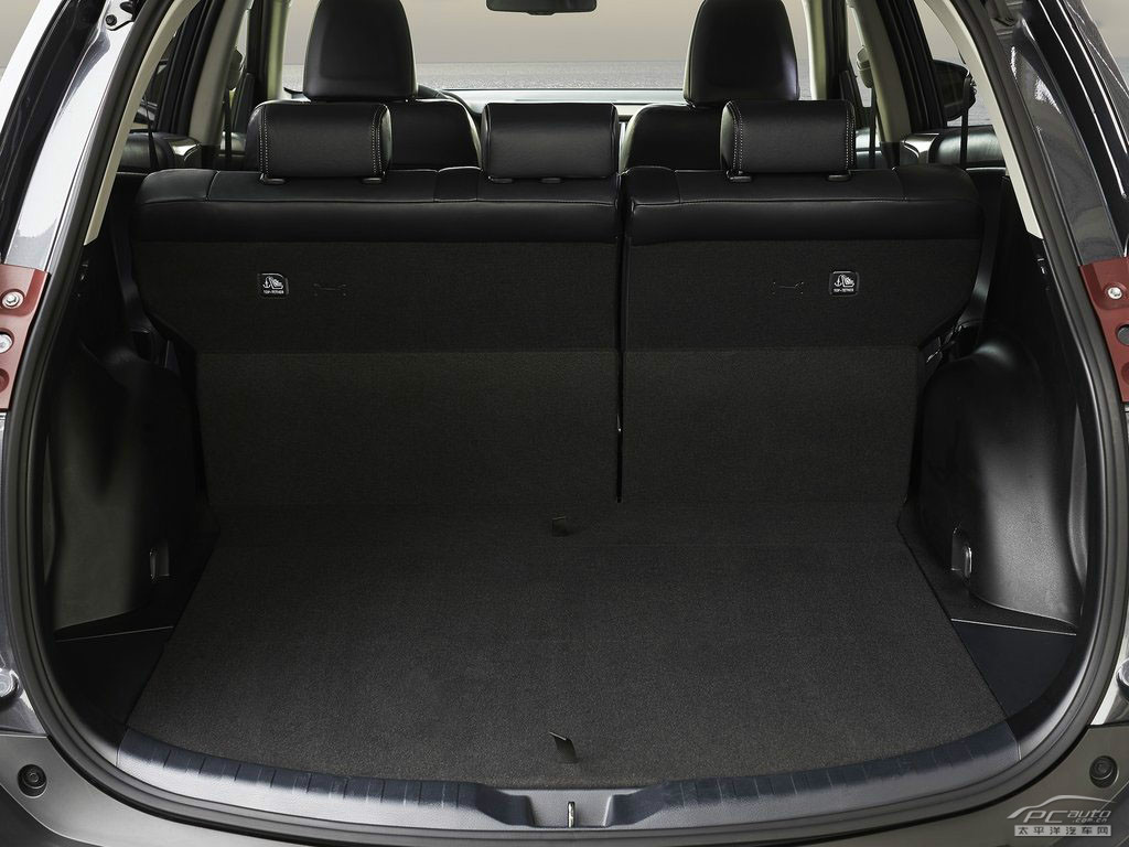 豐田RAV4(海外)空間高清大圖