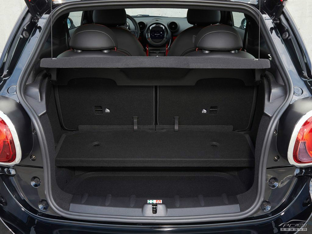 MINI JCW PACEMAN空間高清大圖