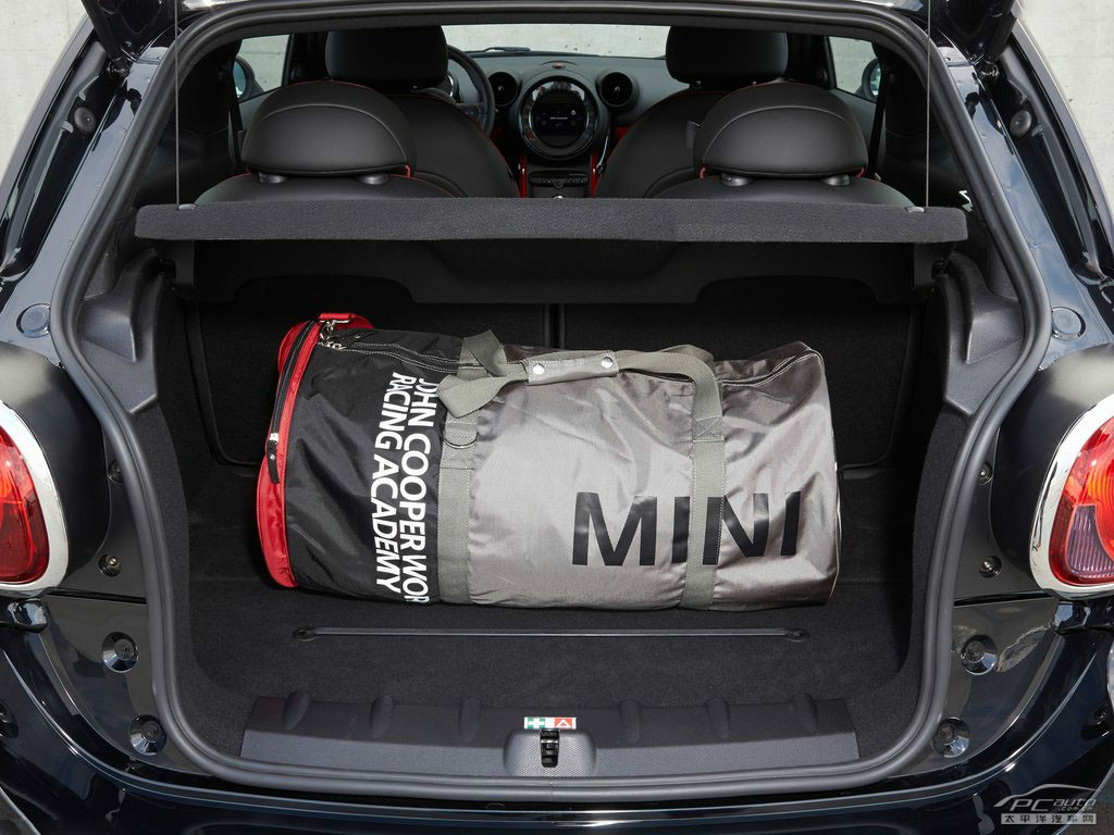 MINI JCW PACEMAN空間高清大圖