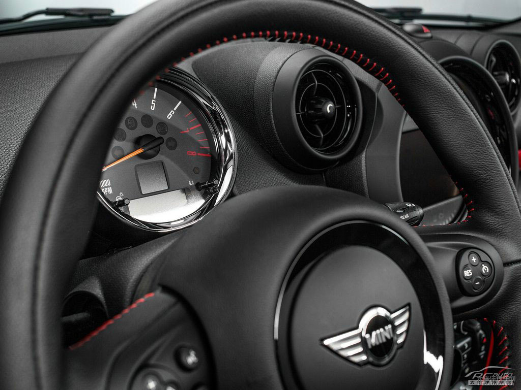 MINI JCW PACEMAN(ni)DƬ