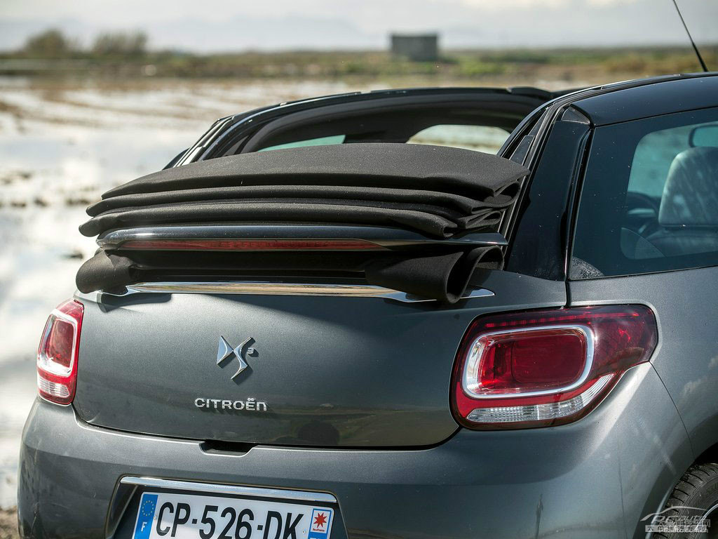 DS 3^DƬ