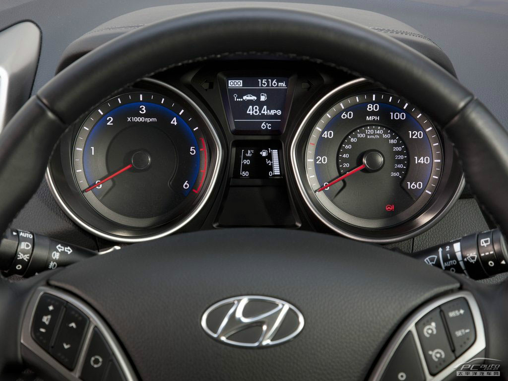 現(xiàn)代i30(海外)內飾高清大圖