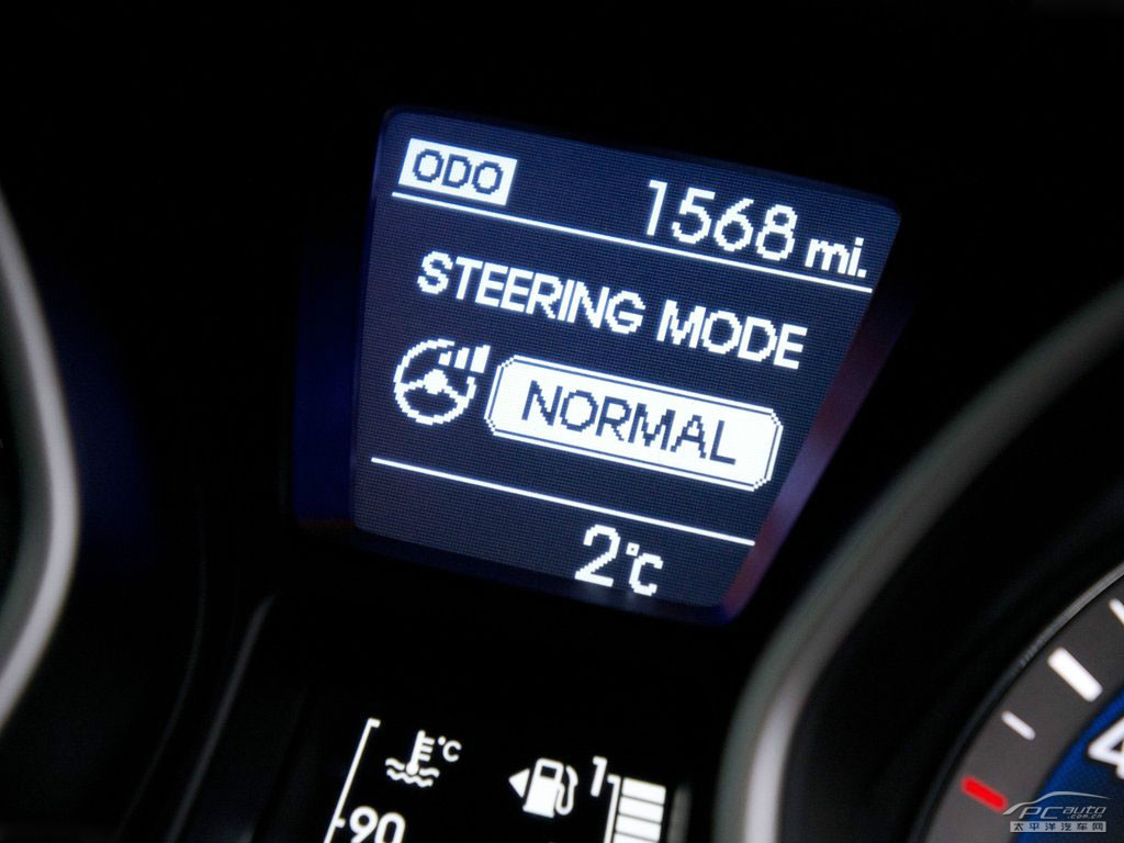 現(xiàn)代i30(海外)內(nèi)飾高清大圖