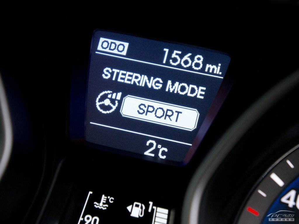 現(xiàn)代i30(海外)內(nèi)飾高清大圖