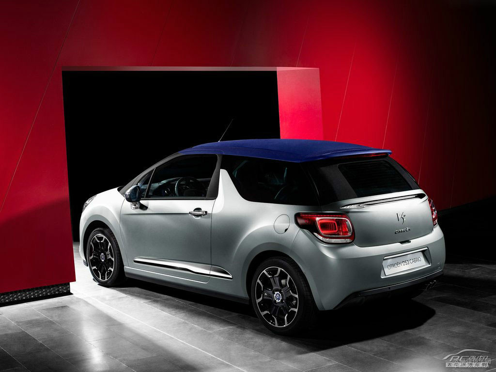 DS 3^DƬ